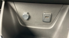 Vauxhall Crossland 1.2 Turbo Design 5dr Petrol Hatchback